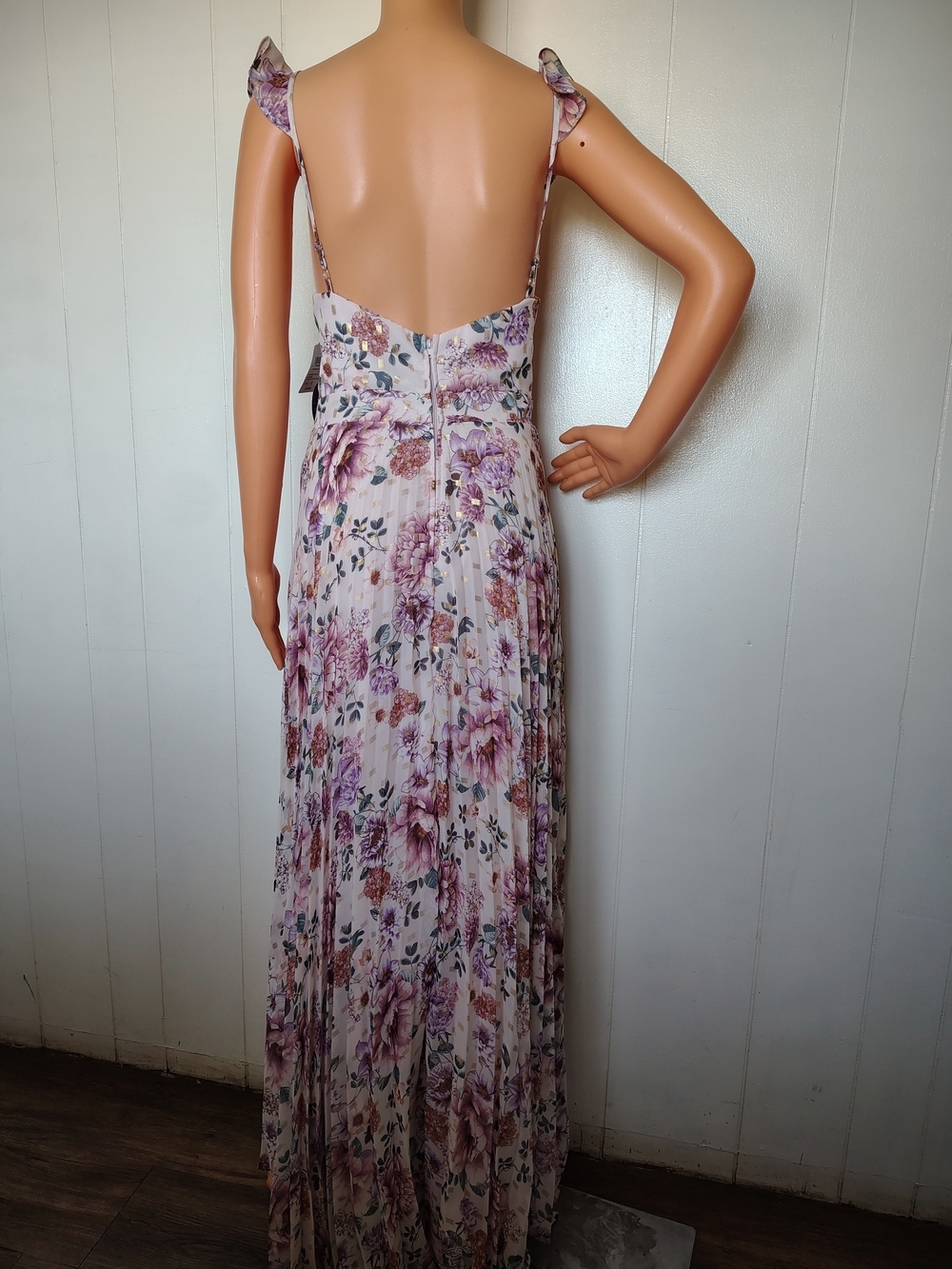 Crystal Doll Lavender Floral Pleated Maxi Dress Size 11. - Picture 3 of 13
